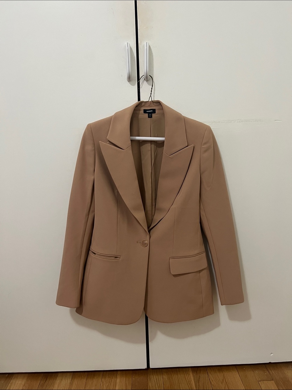 Express Women's Blazer Jacket in Camel